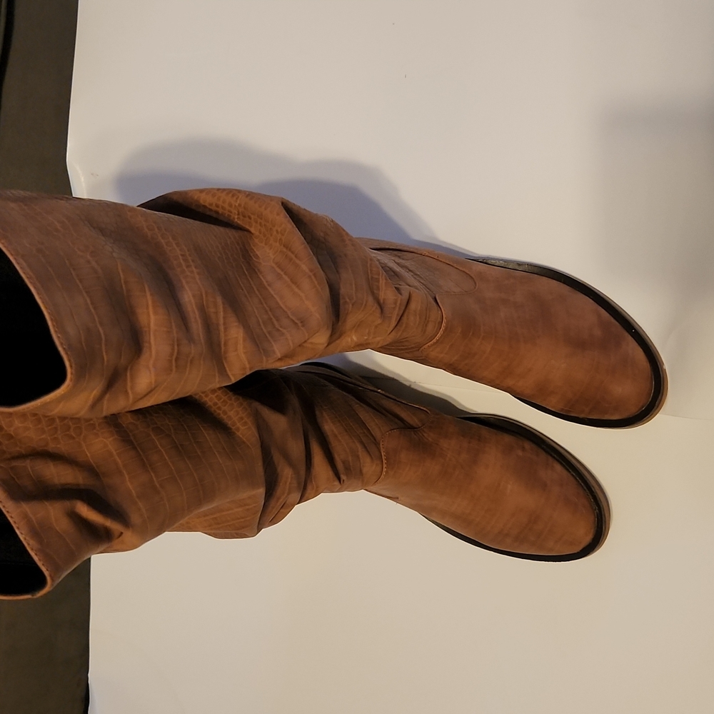 Womens size 9 boots